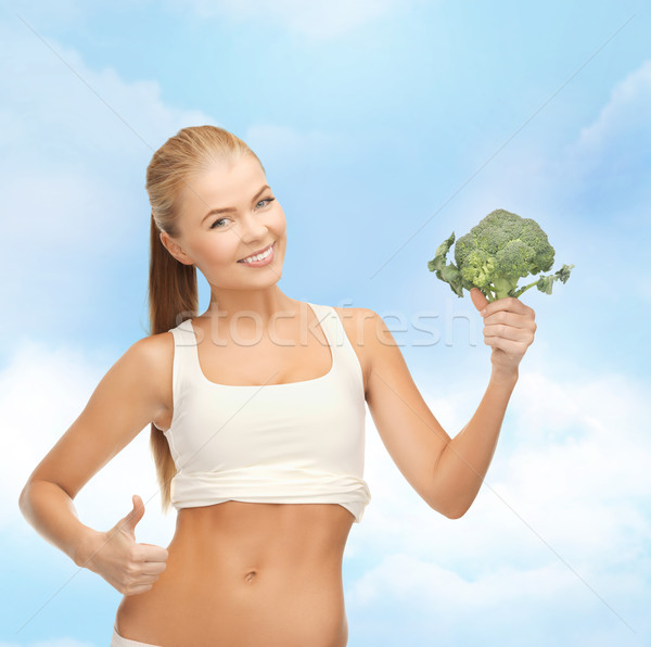 Frau Hinweis halten Brokkoli Gesundheit Ernährung Stock foto © dolgachov
