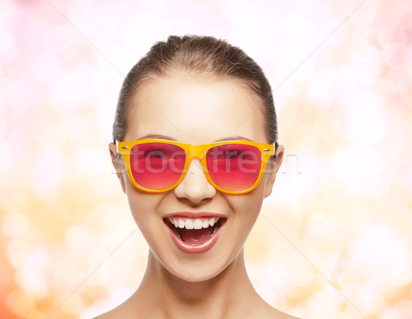 Foto stock: Feliz · rosa · óculos · de · sol · felicidade · pessoas