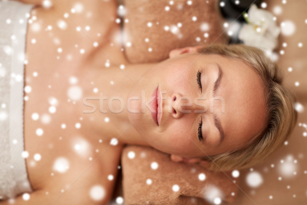 Közelkép mosolyog fiatal nő fürdő szalon emberek Stock fotó © dolgachov