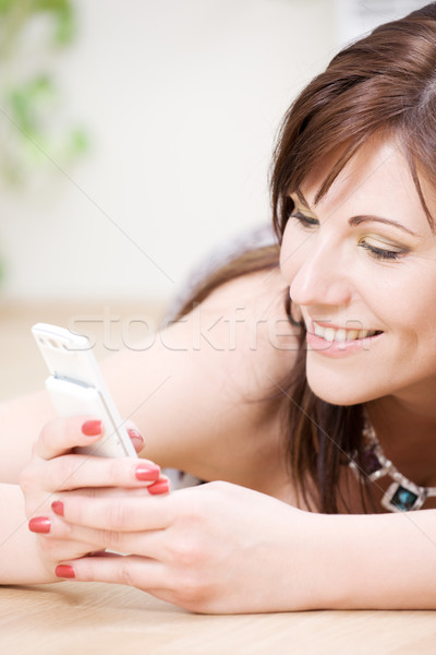 Mujer blanco teléfono retrato feliz Internet Foto stock © dolgachov