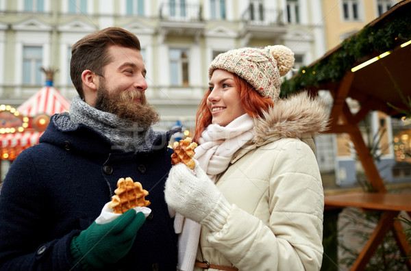 Boldog pár sétál óváros ünnepek tél Stock fotó © dolgachov