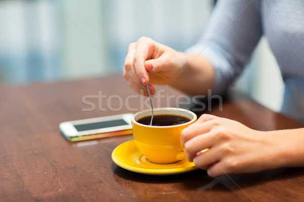 Mujer café bebidas personas Foto stock © dolgachov