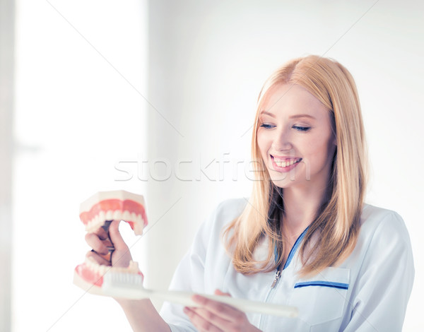 Zdjęcia stock: Lekarza · duży · uśmiechnięty · kobiet · medycznych · zęby