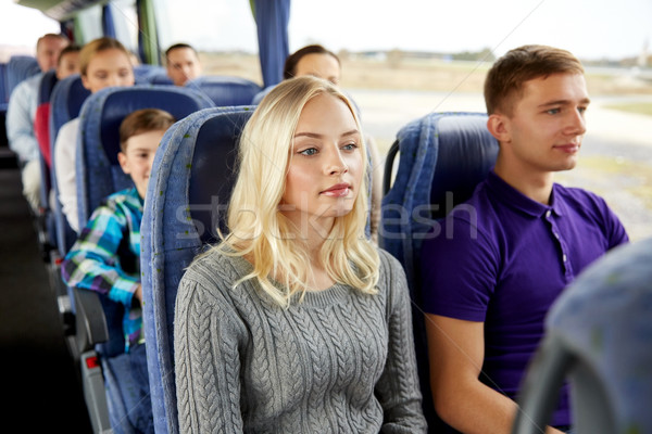 Szczęśliwy para podróży autobus transportu Zdjęcia stock © dolgachov