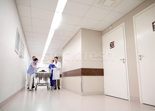 Patienten Krankenhaus Notfall Beruf Menschen Gesundheitswesen Stock foto © dolgachov