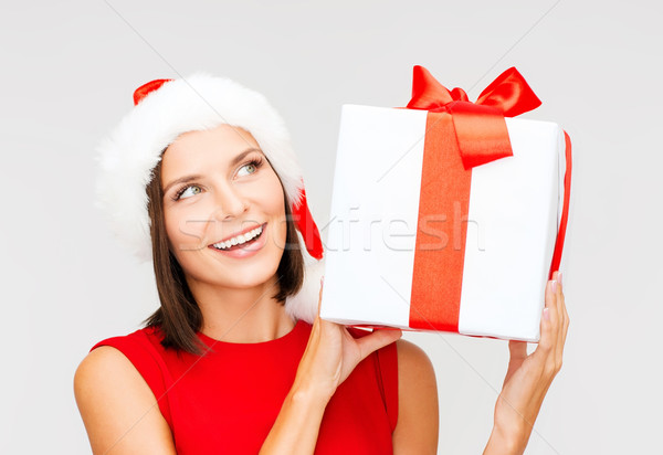 Uśmiechnięta kobieta Święty mikołaj pomocnik hat szkatułce christmas Zdjęcia stock © dolgachov