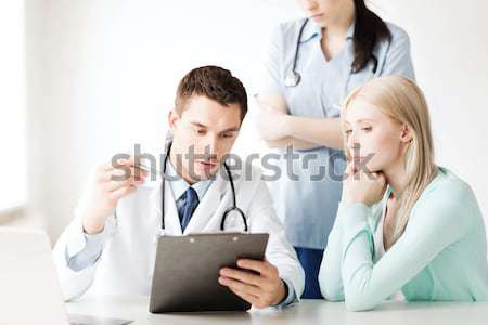 Arts patiënt ziekenhuis gezondheidszorg medische verpleegkundige Stockfoto © dolgachov