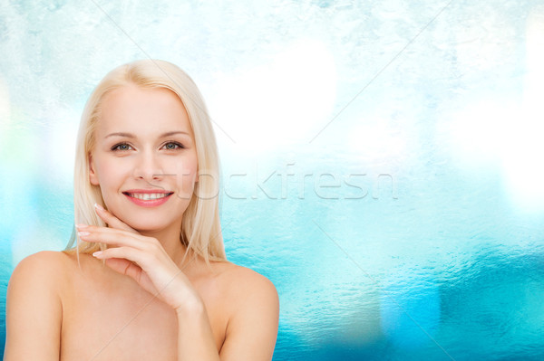 Faţă mâini femeie frumoasa sănătate frumuseţe fată Imagine de stoc © dolgachov