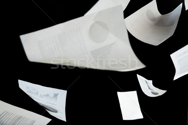 Сток-фото: бизнеса · документы · падение · вниз · черный · ценные · бумаги