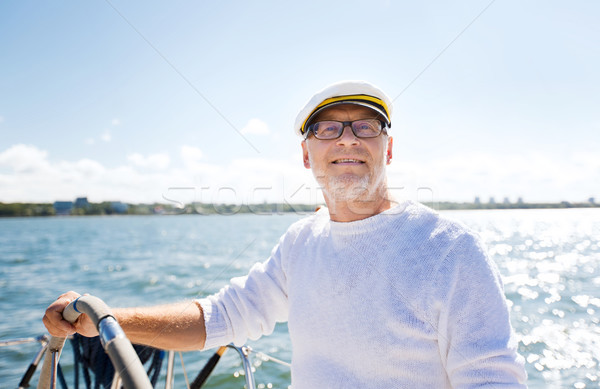 Сток-фото: старший · человека · лодка · яхта · парусного · морем