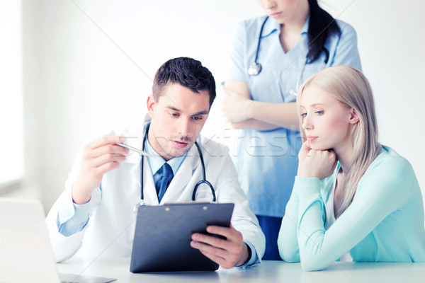 Foto stock: Médico · enfermeira · paciente · hospital · saúde · médico