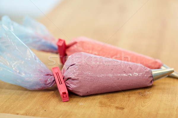Wyroby cukiernicze torby macaron krem gotowania Zdjęcia stock © dolgachov