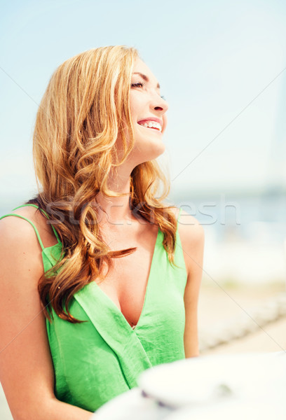 Stockfoto: Meisje · cafe · strand · zomer · vakantie · vakantie