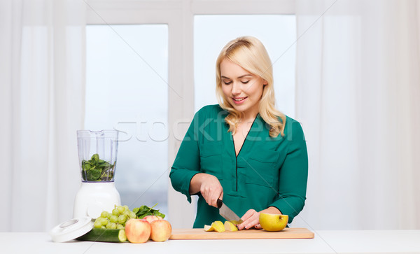 笑顔の女性 ブレンダー 料理 食品 ホーム 健康的な食事 ストックフォト © dolgachov