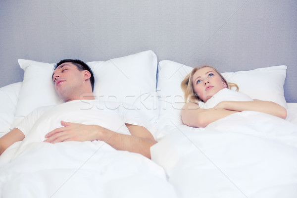 Heureux couple dormir lit hôtel Voyage [[stock_photo]] © dolgachov