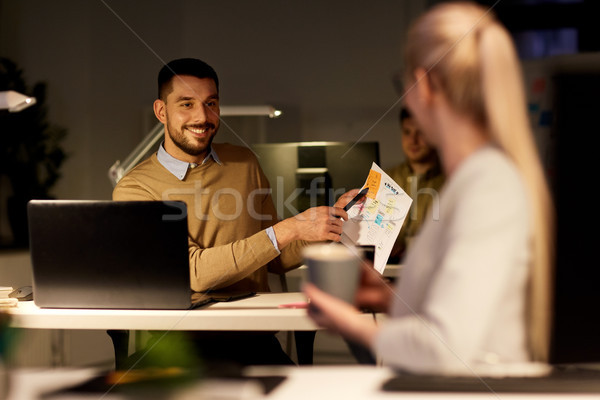 Foto stock: Colegas · proyecto · noche · oficina · negocios