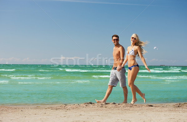 Stockfoto: Paar · lopen · strand · foto · gelukkig · vrouw