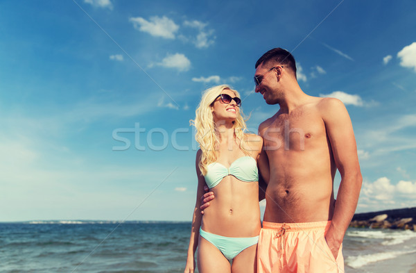 Glücklich Paar Badebekleidung Fuß Sommer Strand Stock foto © dolgachov