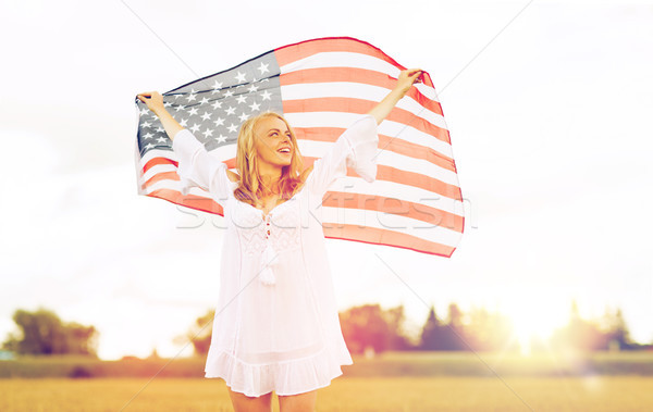 Glücklich Frau amerikanische Flagge Getreide Bereich Land Stock foto © dolgachov
