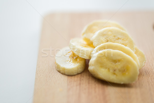 Foto d'archivio: Banana · legno · tagliere · alimentare