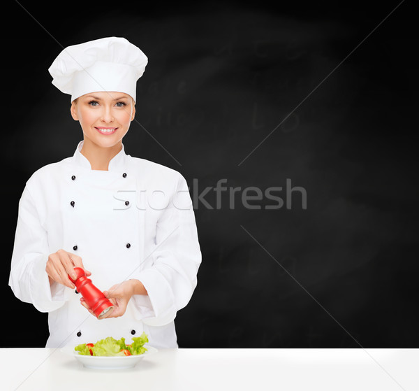 [[stock_photo]]: Souriant · Homme · chef · salade · cuisson · alimentaire