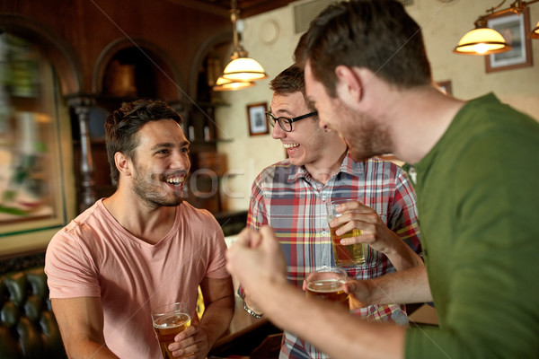 Foto stock: Fútbol · aficionados · amigos · cerveza · deporte · bar