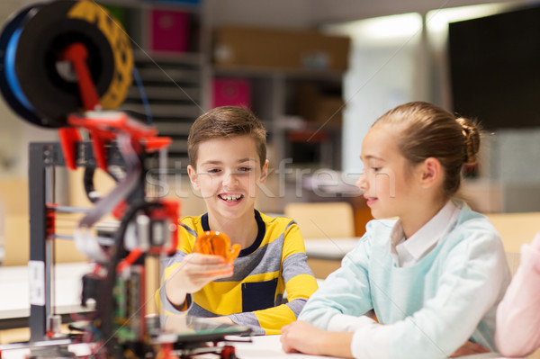 Szczęśliwy dzieci 3D drukarki szkoły Zdjęcia stock © dolgachov