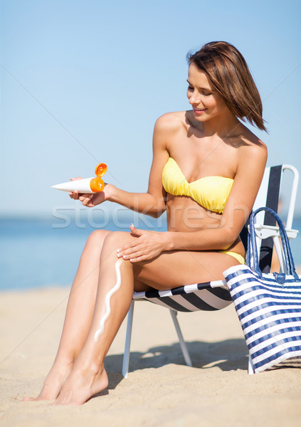 Dziewczyna leżak lata wakacje wakacje Zdjęcia stock © dolgachov