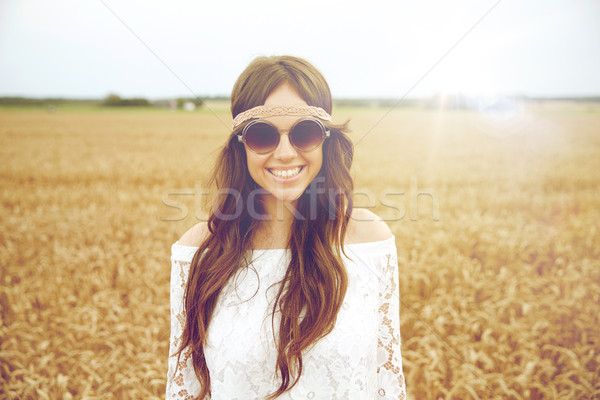 Foto stock: Sonriendo · jóvenes · hippie · mujer · cereales · campo