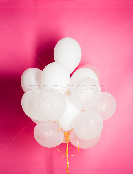 Witte helium ballonnen roze vakantie Stockfoto © dolgachov