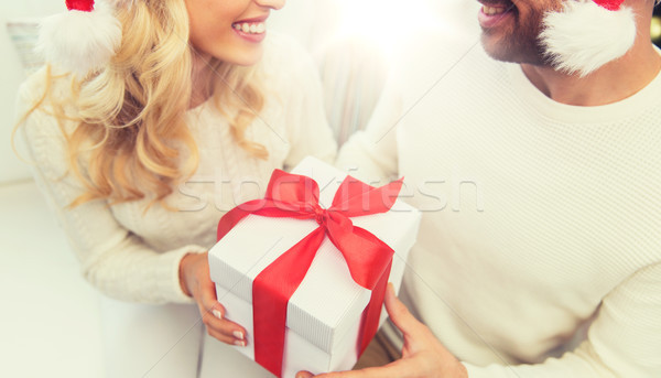 Stockfoto: Paar · christmas · geschenk · home · winter