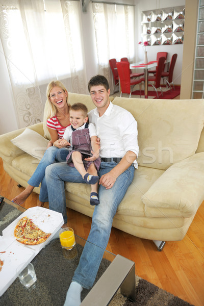 Stock fotó: Családi · otthon · táblagép · boldog · fiatal · család · modern