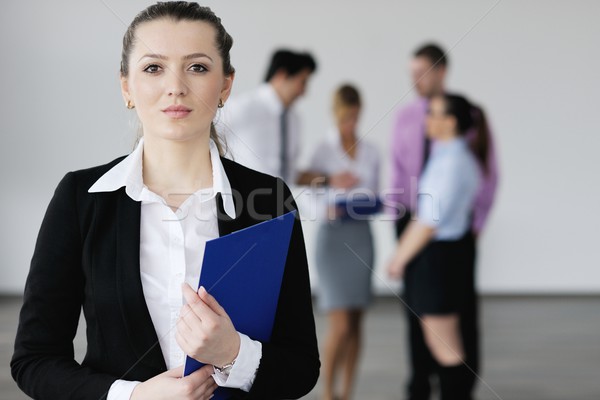 ビジネス女性 立って スタッフ 成功した 現代 明るい ストックフォト © dotshock