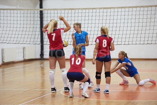 Volleybal spel sport groep jonge mooie Stockfoto © dotshock