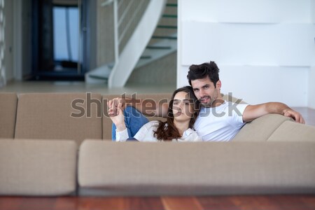 情侶 放鬆 樂趣 床 快樂 商業照片 © dotshock