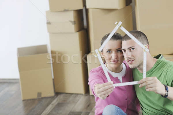 Ruchu nowy dom szczęśliwy kobieta człowiek Zdjęcia stock © dotshock