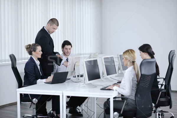 Stockfoto: Zakenlieden · groep · werken · klant · helpen · bureau