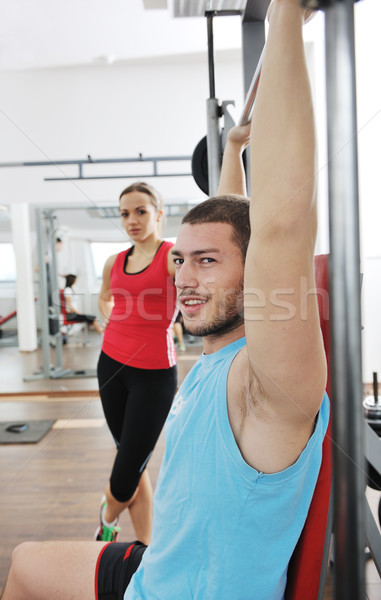 Foto d'archivio: Uomo · fitness · allenamento · giovane · sport · club