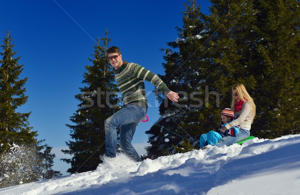 Familie frischen Schnee Winter Urlaub Stock foto © dotshock