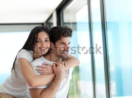 [[stock_photo]]: Maison · romantique · heureux · détendre