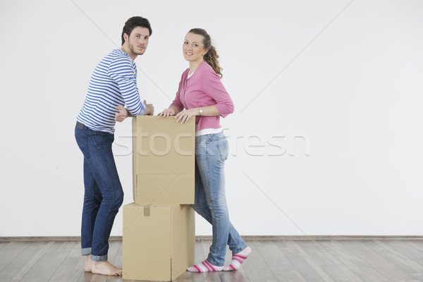 Bewegende nieuw huis gelukkig vrouw man Stockfoto © dotshock