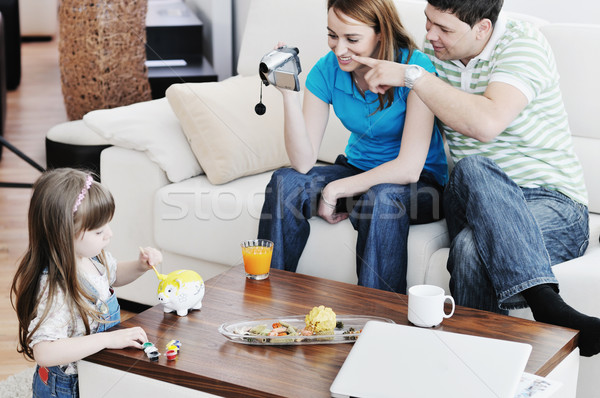 Foto stock: Familia · feliz · especial · momentos · vídeo · jóvenes · cámara · de · vídeo