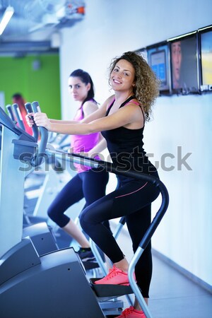 Groupe de gens courir groupe jeunes modernes sport [[stock_photo]] © dotshock