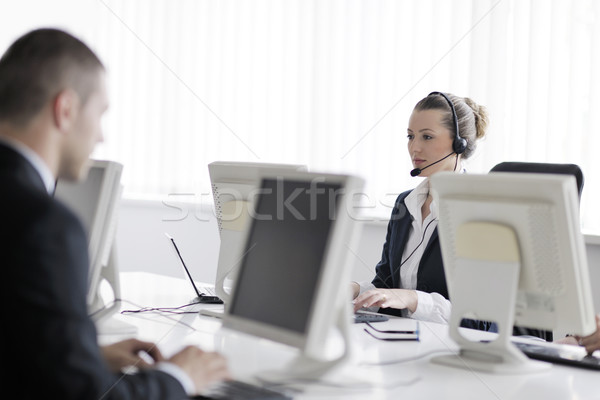 Pessoas de negócios grupo trabalhando cliente ajudar secretária Foto stock © dotshock