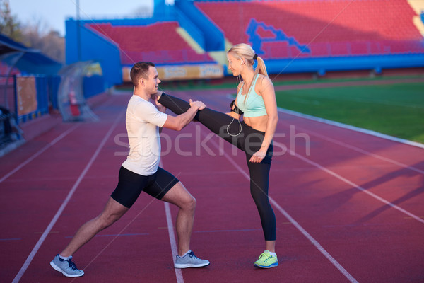 Sportlich Frau sportlich Rennstrecke jungen Läufer Stock foto © dotshock