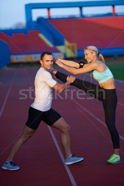 Sportlich Frau sportlich Rennstrecke jungen Läufer Stock foto © dotshock