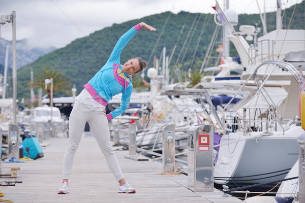 Kadın jogging marina yat tekneler Stok fotoğraf © dotshock