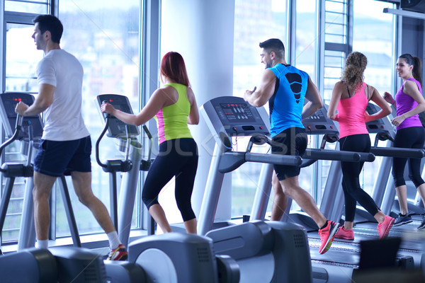 Groupe de gens courir groupe jeunes modernes sport [[stock_photo]] © dotshock