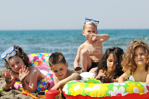 Foto stock: Criança · grupo · diversão · jogar · praia · brinquedos