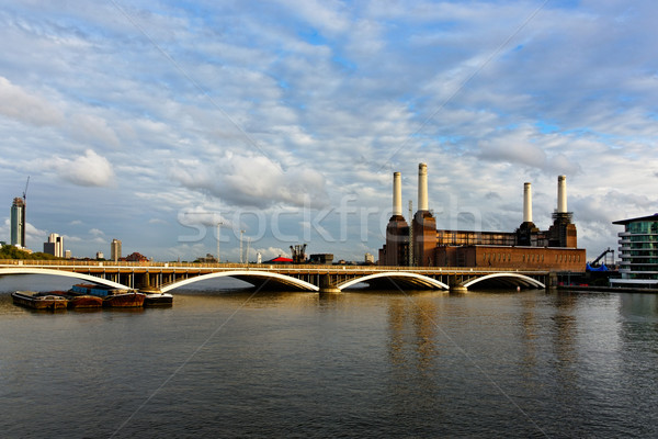 Elektromos erőmű London Anglia víz épület építkezés Stock fotó © dutourdumonde